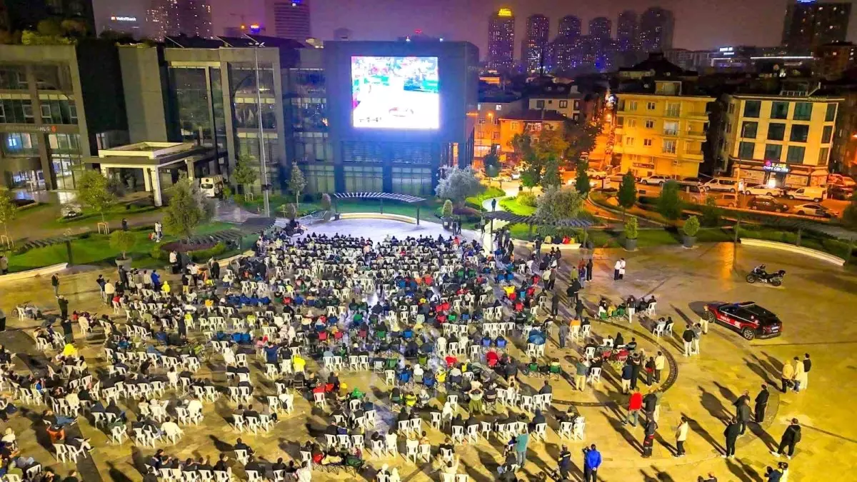 Ümraniye’nin Yeni Sosyal Merkezi: Belediye Meydanı