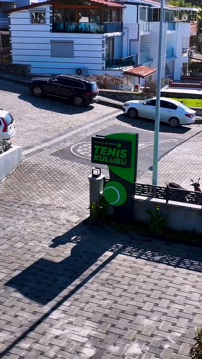 Kuşadası Tenis Kulübü Büyük İlgi Görüyor
