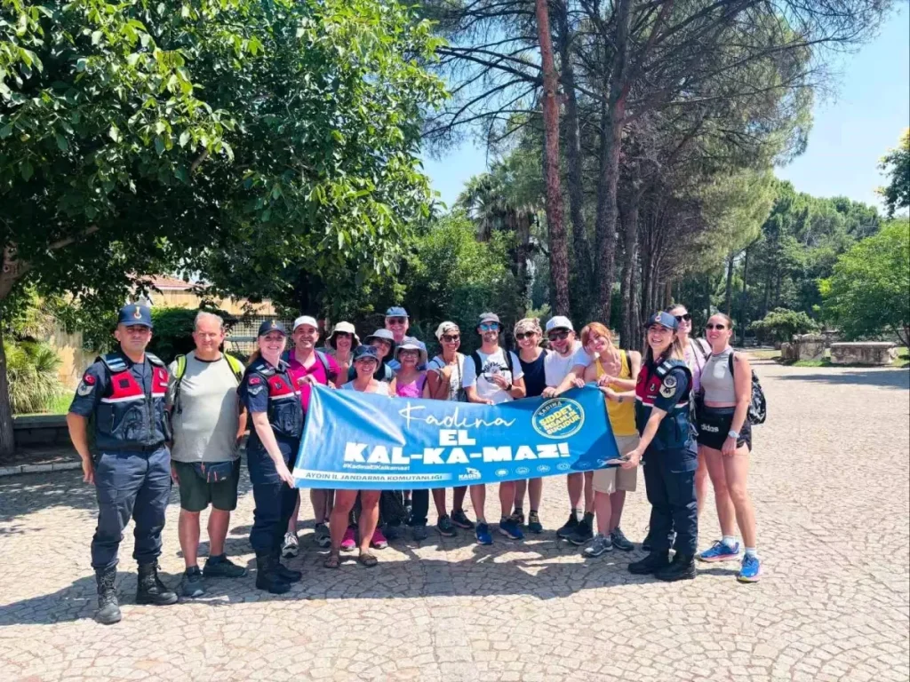 Turistlerle Etkileşim: KADES ve Kadına Şiddete Karşı Bilinç