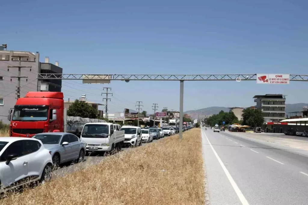 Aydın-Muğla Karayolu Trafiği Tıkandı