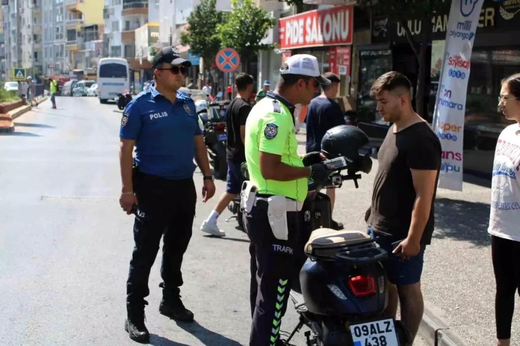 Trafik Denetimleri Sürüyor: Motosikletlere Özel Uygulama