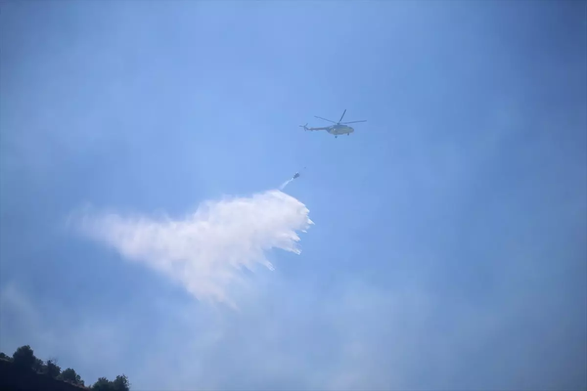 Aydın Efeler’de Tarım Alanı Yangınına Yoğun Müdahale