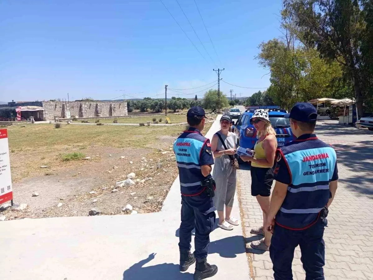 Kadına Şiddete Karşı Farkındalık Çalışmaları Devam Ediyor