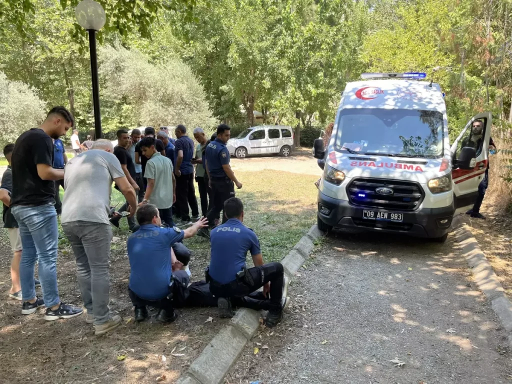 Kar Maskeli Saldırgan 16 Yaşındaki Genci Yaraladı