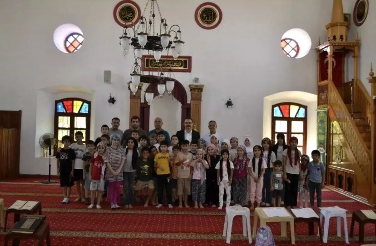 Kaymakam Ateş, Kur’an Kursu’nda Çocuklarla Buluştu
