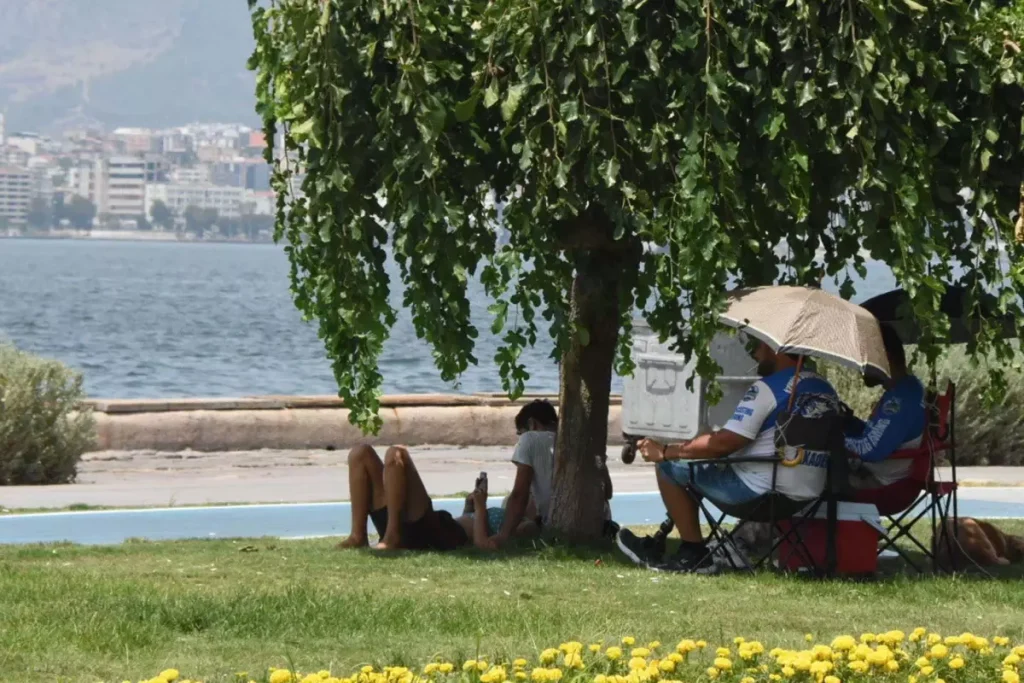 **Meteoroloji Uyardı: Ege Bölgesi’ne Sıcaklık Şoku**