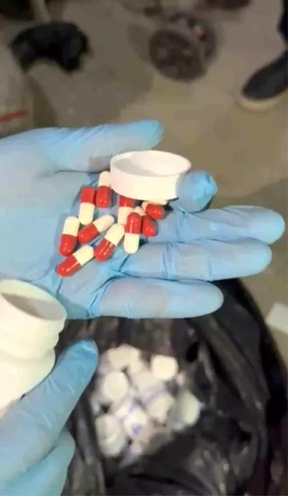 Uyuşturucu Operasyonunda 7 Bin Sentetik Ecza Hapı Ele Geçirildi