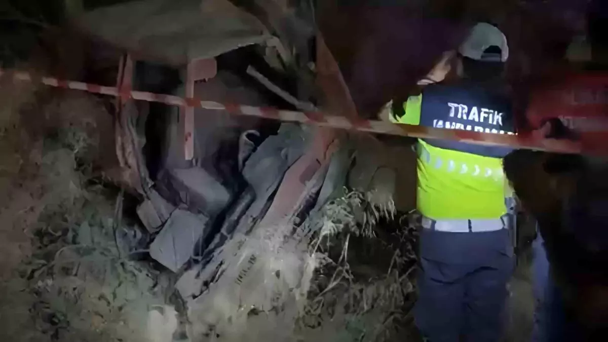 Trafik Kazasında 2 Kişi Hayatını Kaybetti