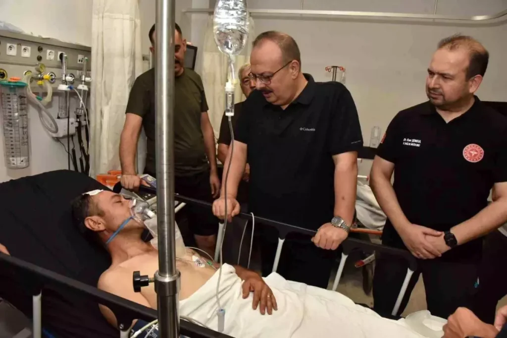 Yangında 15 Kişi Tedavi Altına Alındı