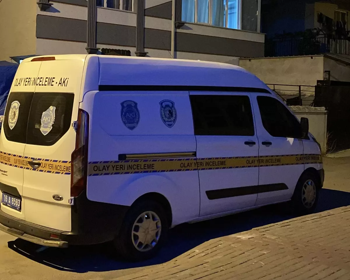 **15 Yaşında Kızın 8 Metreden Düşmesiyle Ağır Yaralandı**