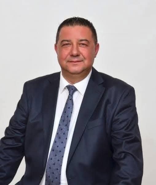 Kuşadası’nda Mutluluk: Ahmet Çalım ve Serkan Aktaş Torun Sevinci Yaşıyor