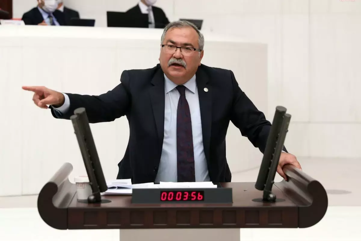 **CHP’den AK Parti’ye Geçen Arıkan’a Tepkiler Arttı**