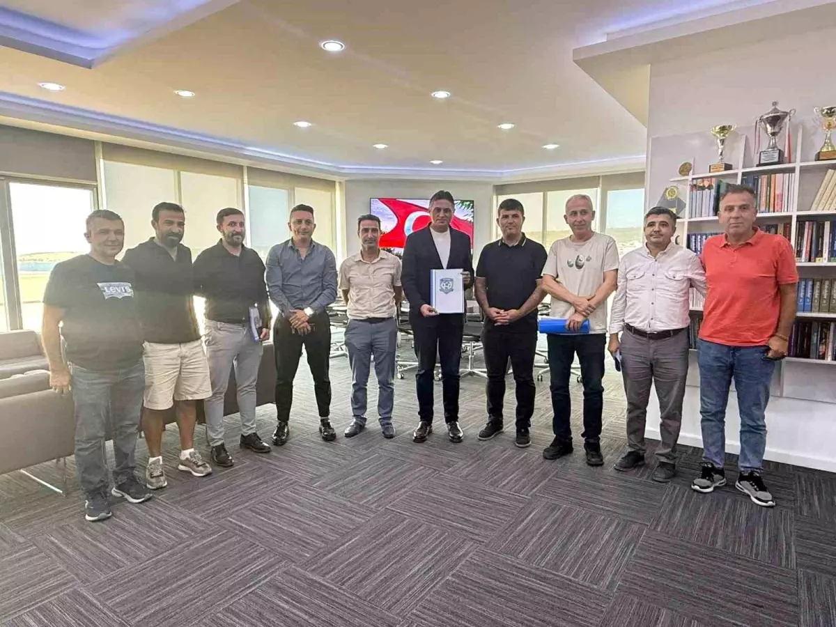 Aliağa’da Master Futbol Turnuvası Başlıyor
