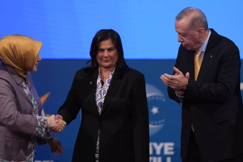 Aydın’da İstifalar: CHP’li Saatçı Ailesi Belediyeden Ayrıldı