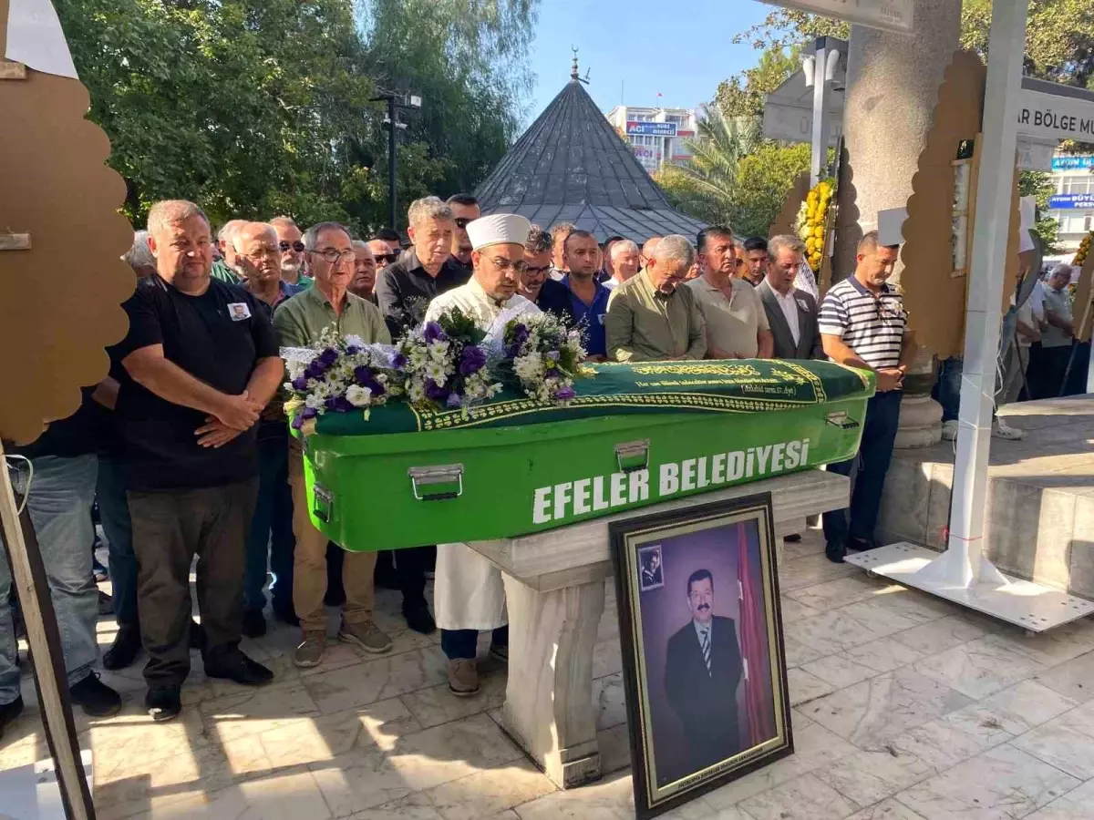 **Aydın’da Esnaf Camiası Hulisi Akşit’i Uğurlandı**