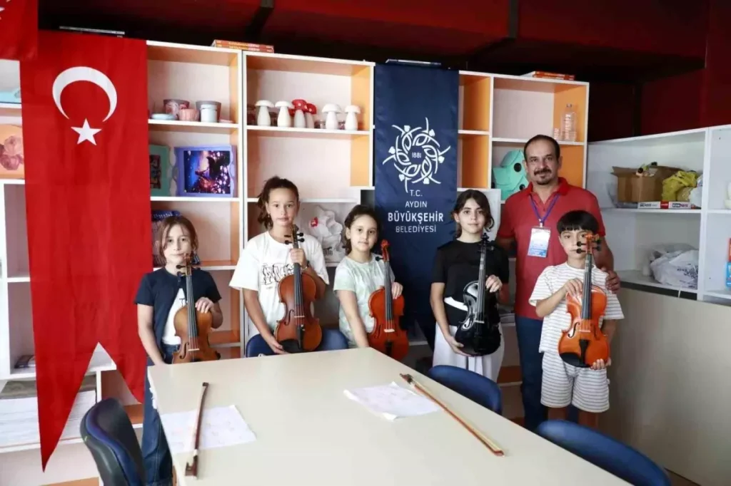 Müzik Eğitimiyle Genç Yetenekleri Destekleme