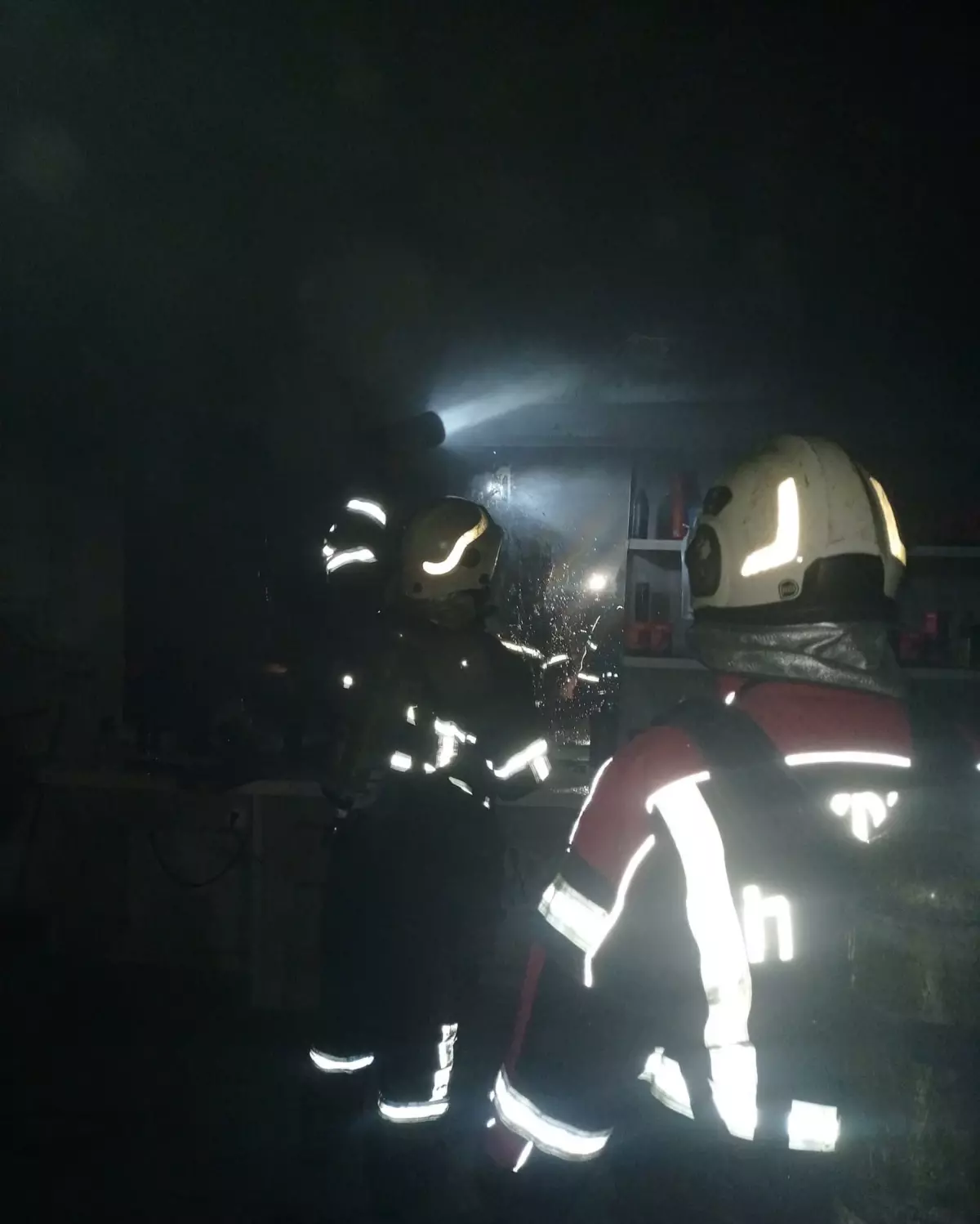 Berber Dükkanı Kundaklandı: Şüpheler Kuzen Üzerine