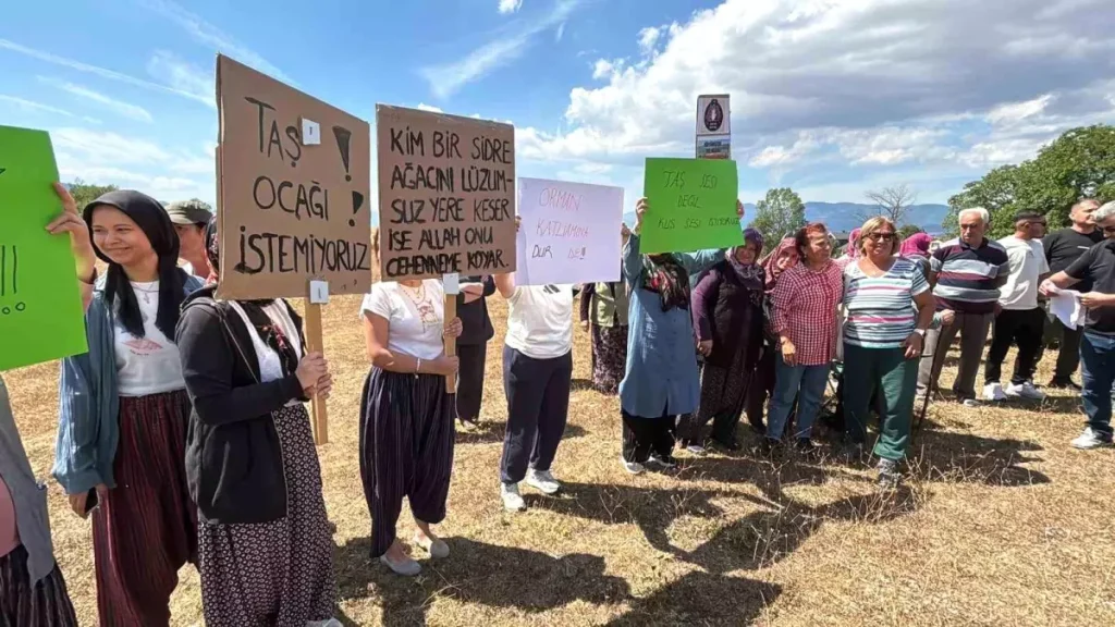 Bolu’da Köylüler Taş Ocağına Karşı Eylem Yaptı