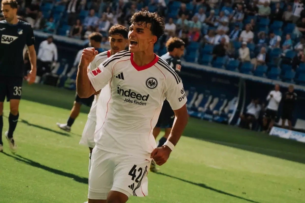 Milli Futbolcuların Mücadelesi: Frankfurt 3 Golle Kazandı