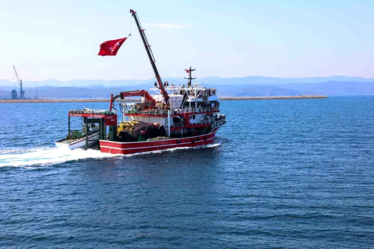 Çanakkale’de Balıkçılar Yeni Sezona “Vira Bismillah” Dedi