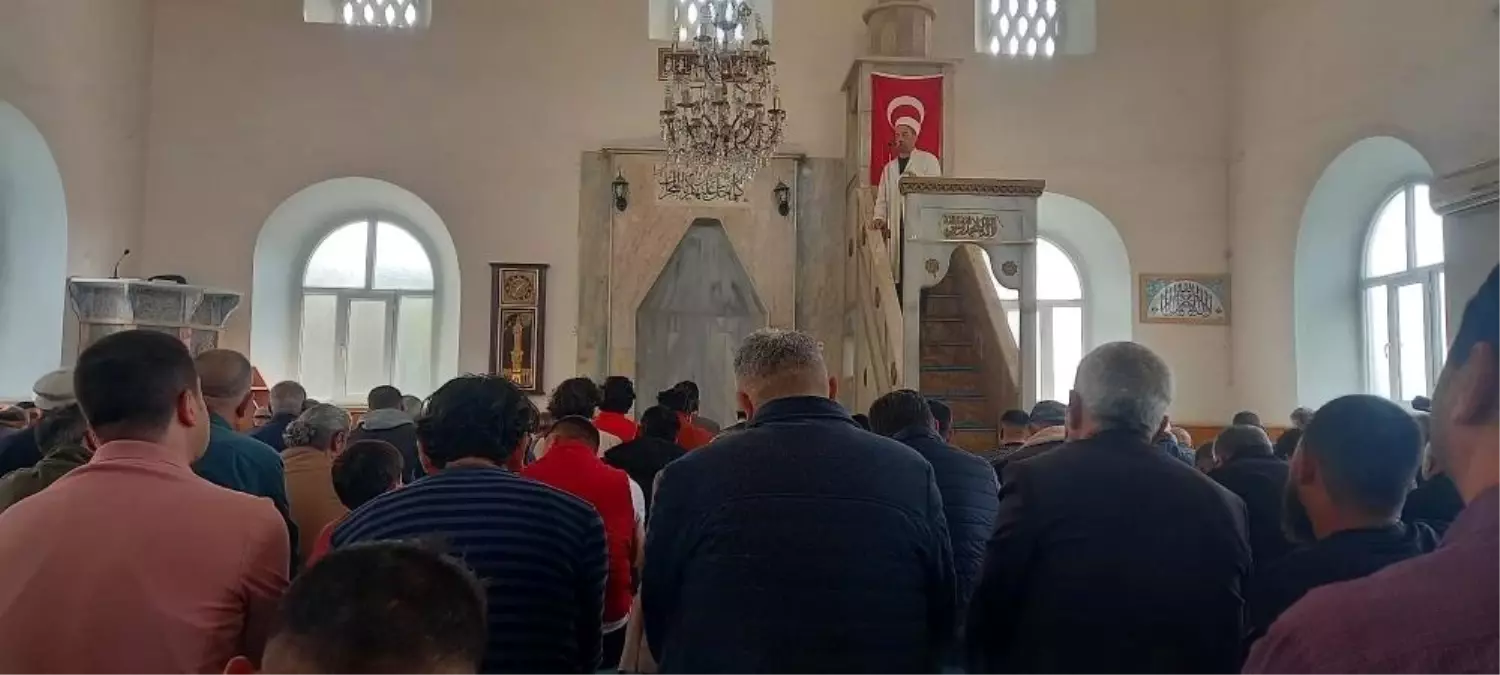 Cuma Hutbesinde Haya ve Mahremiyet Vurgusu