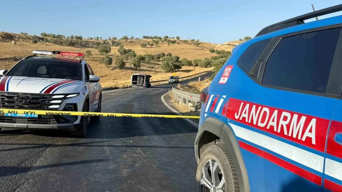 Diyarbakır’da Minibüs Devrilmesi: 1 Ölüm, 15 Yaralı