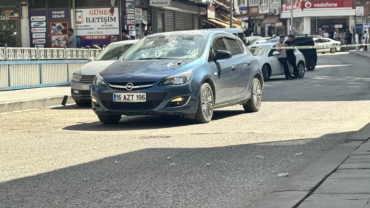 **Erzurum’da Husumetli Kişilere Silahlı Saldırı**