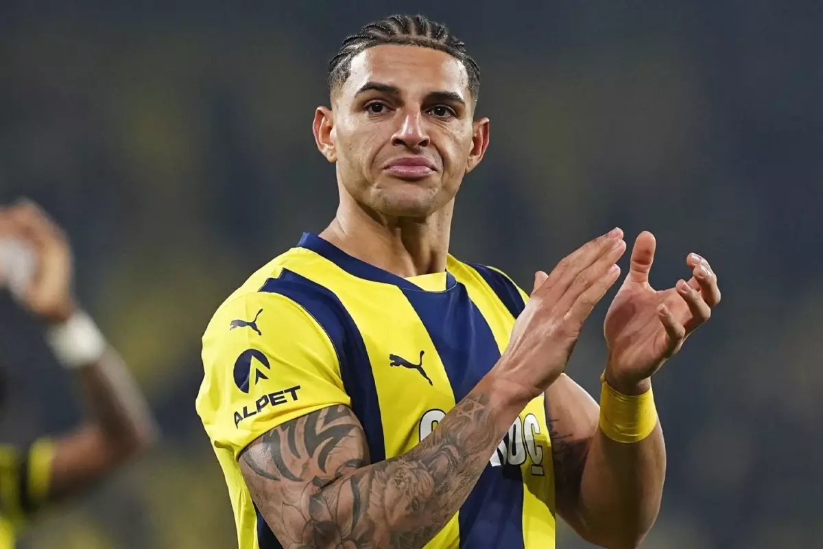**Diego Carlos Fenerbahçe’den Ayrılıyor**