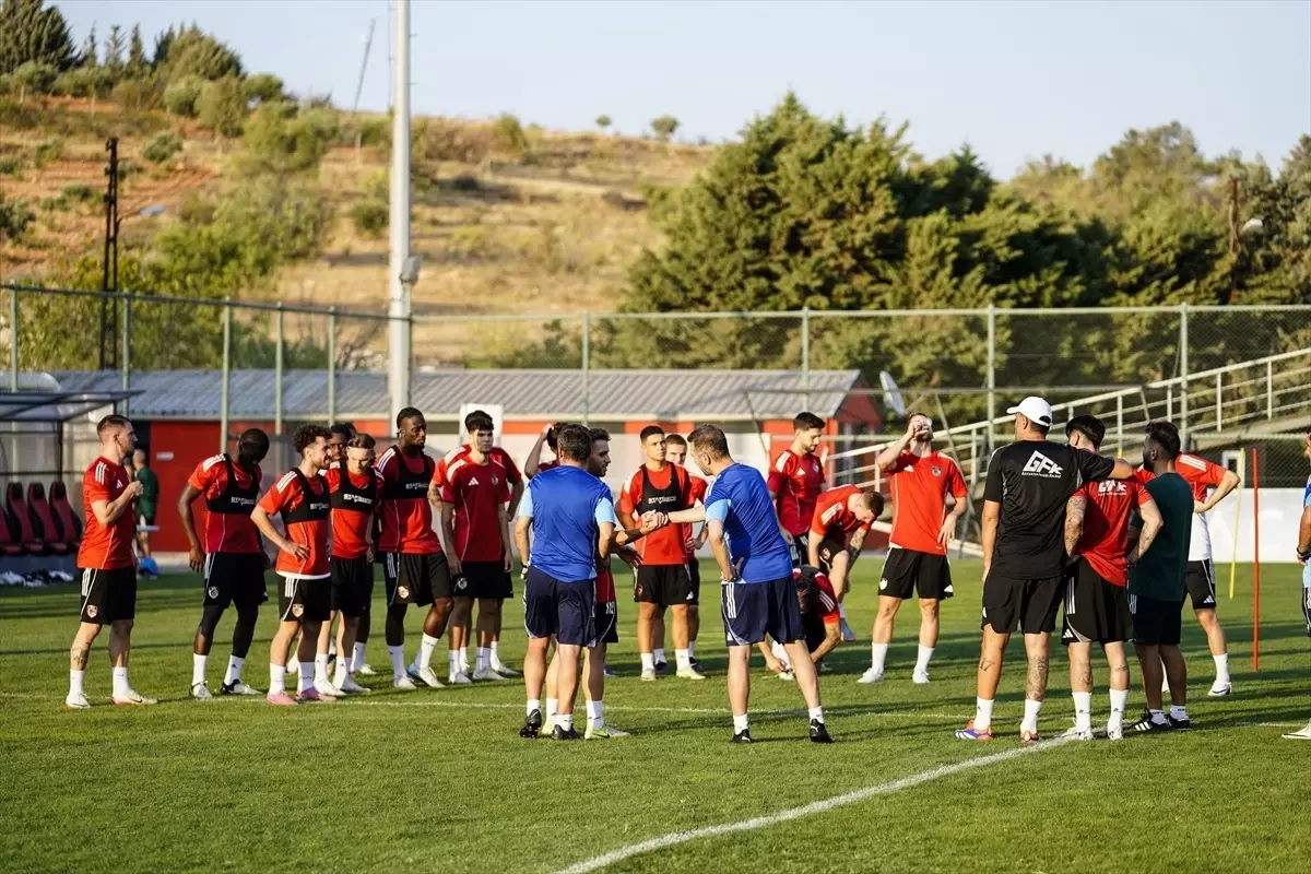 Gaziantep FK, Kasımpaşa Karşılaşmasına Hazırlanıyor