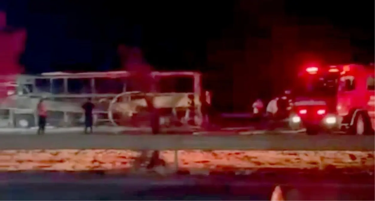 Gaziantep’te Seyir Halindeki Otobüs Alev Aldı