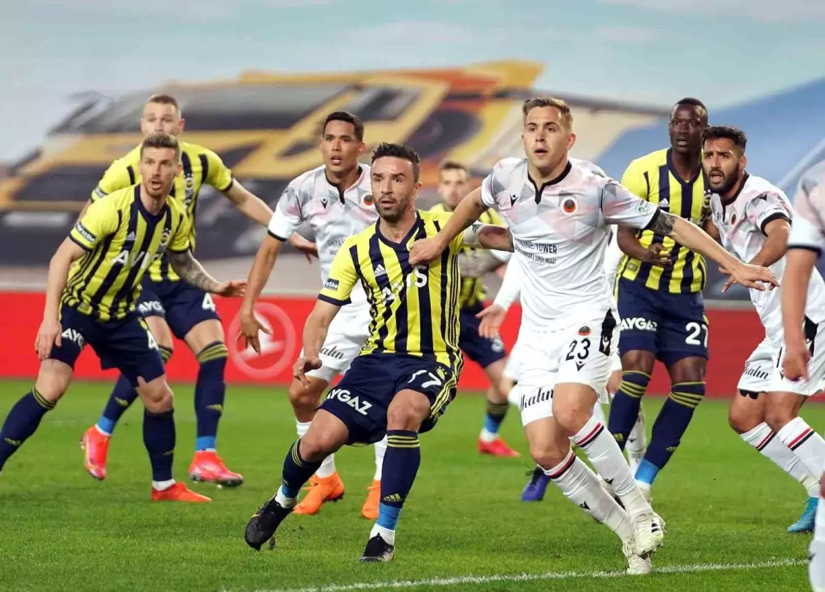 Fenerbahçe, Gençlerbirliği Karşısında Moral Peşinde