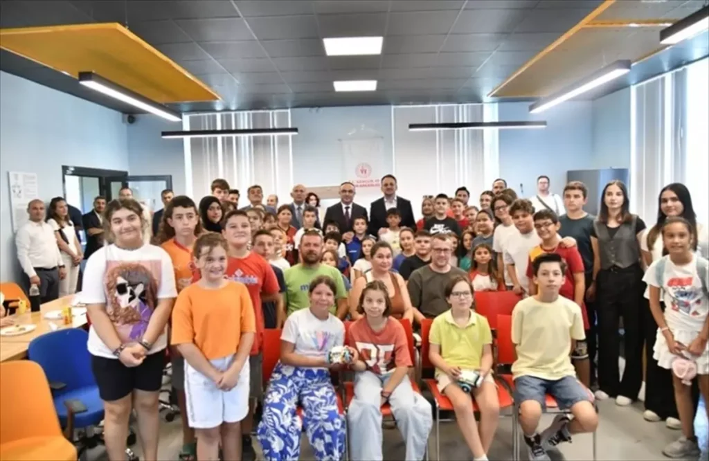 Gençlik ve Spor Bakan Yardımcısı Eminoğlu ile Teknoloji Atölyesi Ziyareti