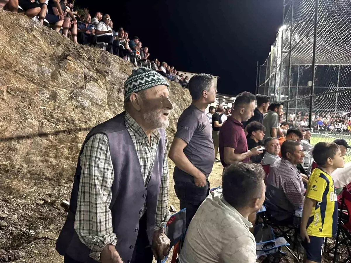 Aydın’da Geleneksel Halı Saha Turnuvası