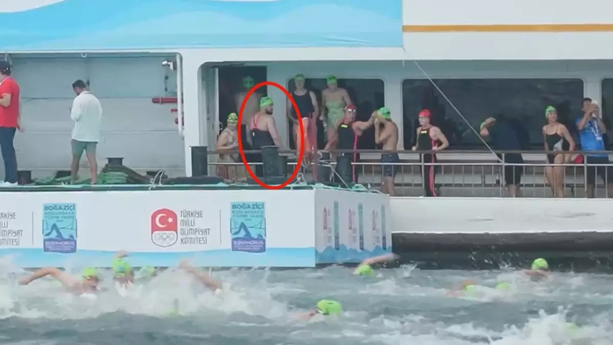 İstanbul Boğazı’nda Kaybolan Rus Yüzücü İçin Geniş Kapsamlı Arama