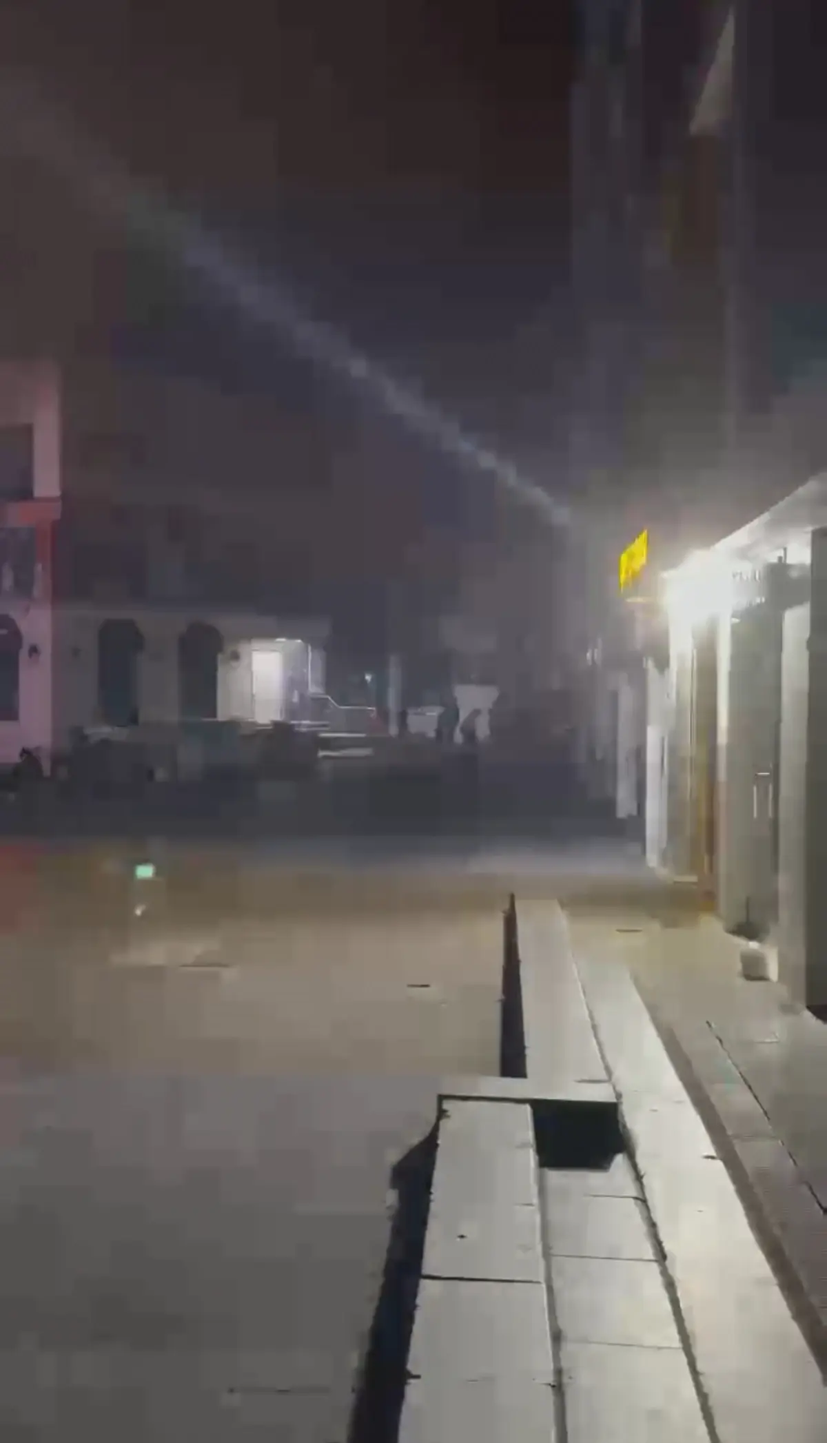 **Alacak İddiasıyla Araçları Ateşe Verdi**