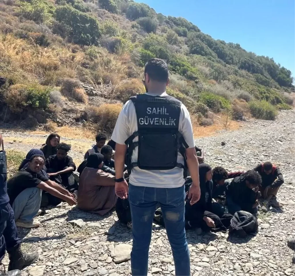 İzmir’de Düzensiz Göçmen Operasyonları