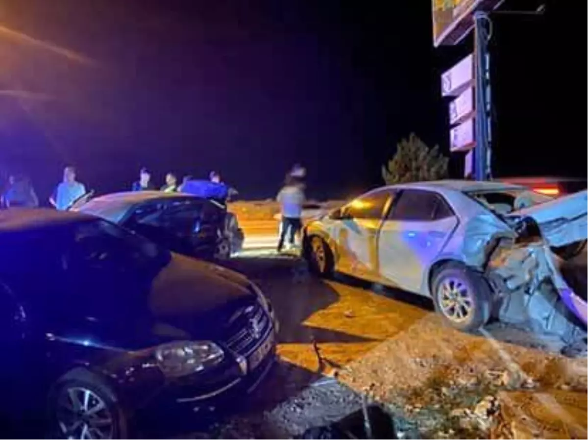 Kahramanmaraş’ta Kontrolsüz Otomobil Kazası: 3 Yaralı