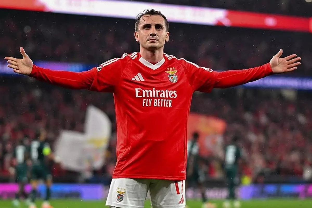 **Kerem Aktürkoğlu Fenerbahçe’ye Transfer Oluyor**