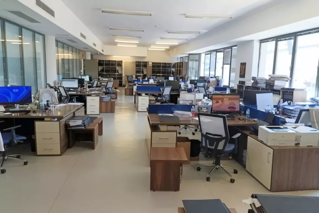 Memurlar İş Bıraktı: Kamu Kurumları Boş Kaldı