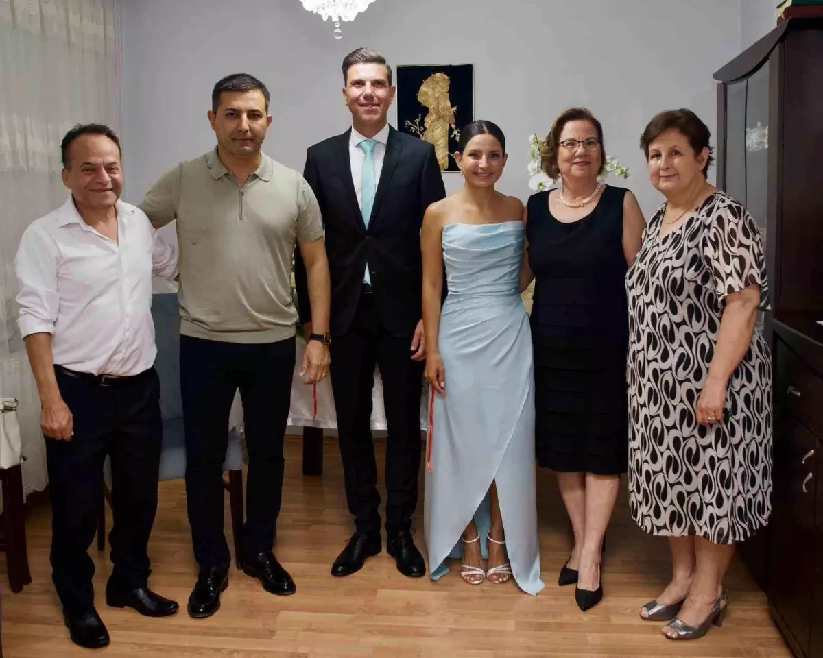 Futbol ve Politika Kuşadası’nda Birleşti