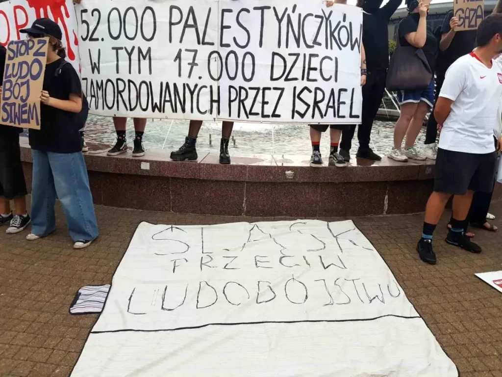 Polonyalı Taraftarlar İsrail’i Yuhaladı