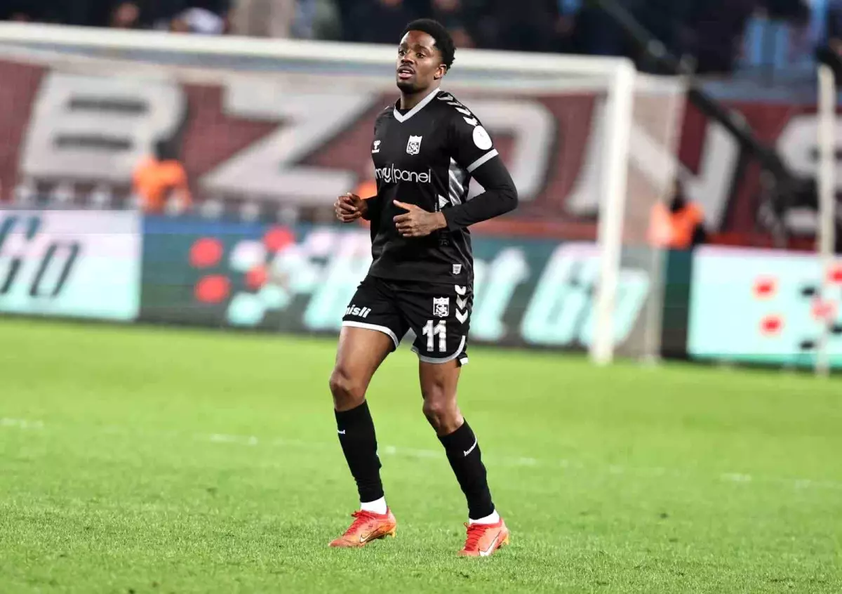 Sivasspor, Queensy Menig ile Sözleşmeyi Feshetti