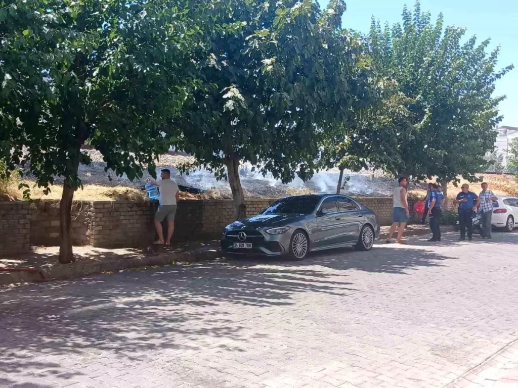 Etkili Müdahale Yangını Araçlara Sıçramadan Önledi