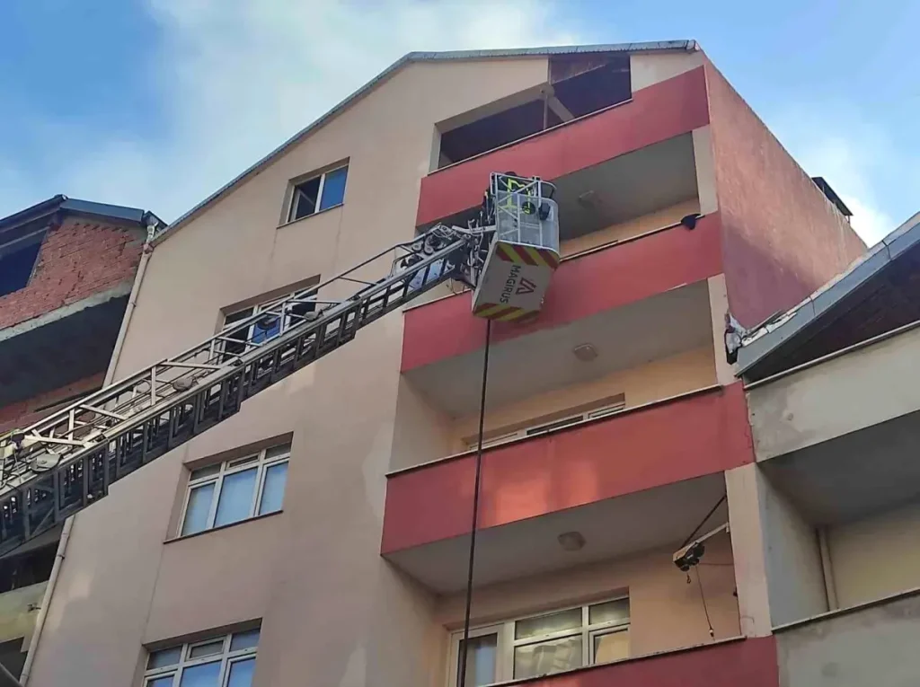 **Sinop’ta Apartman Dairesinde Yangın Paniği**