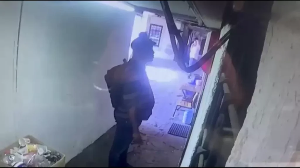 **Yabancı Şirketleri Dolandıran Nijeryalı 5 Şüpheli Yakalandı**