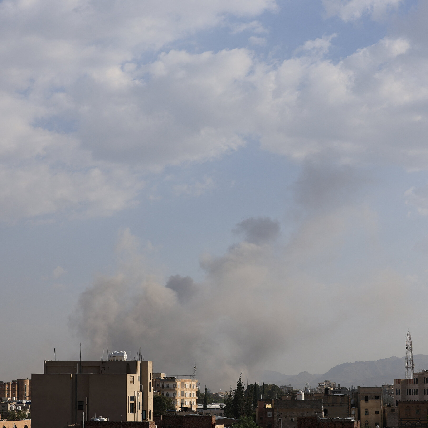 Israel Launches Airstrike on Yemeni Capital in Retaliation for Houthi Drone Attack