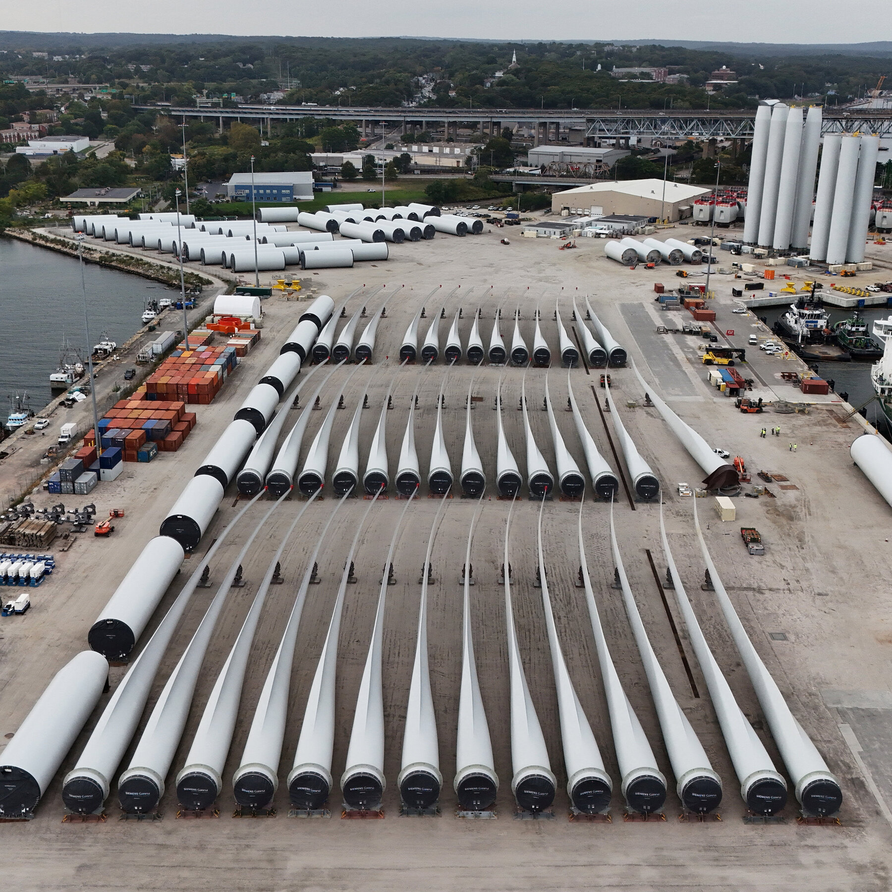 Unexpected Critics of Trump’s Attacks on Wind Energy: Oil Executives