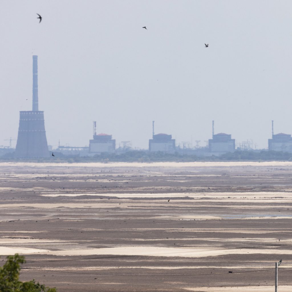 Ukraine and Russia Trade Accusations Over Power Outage at Zaporizhzhia Nuclear Plant