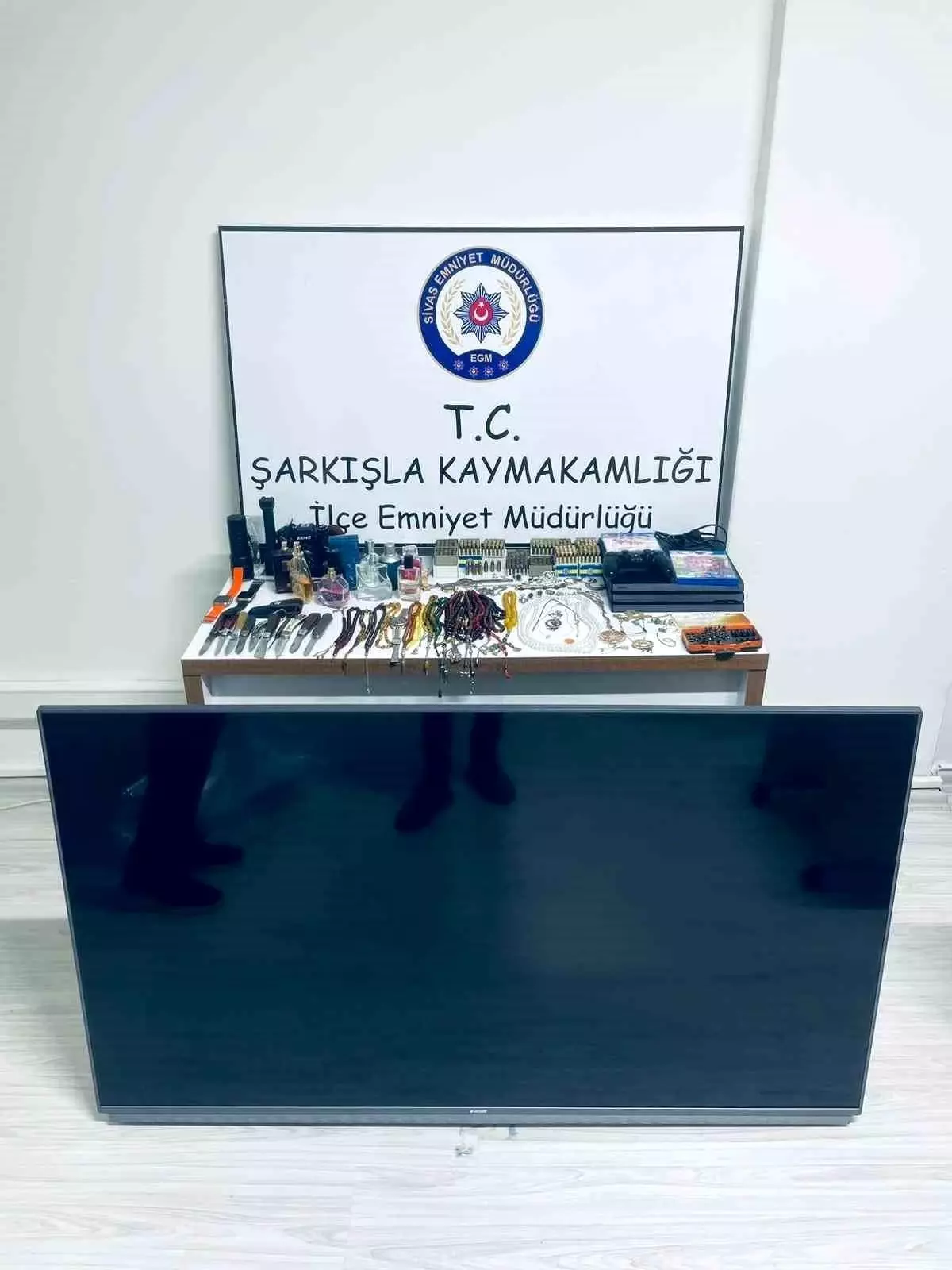 Sivas’ta 6 Hırsızlık Olayına Karışan 2 Kişi Tutuklandı