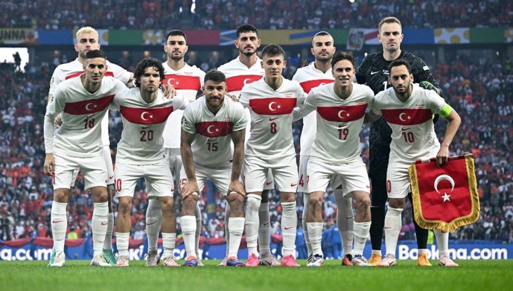 Şampiyonlar Ligi kadrosuna alınmayan milli yıldız kararını verdi: Türkiye’ye geliyor!